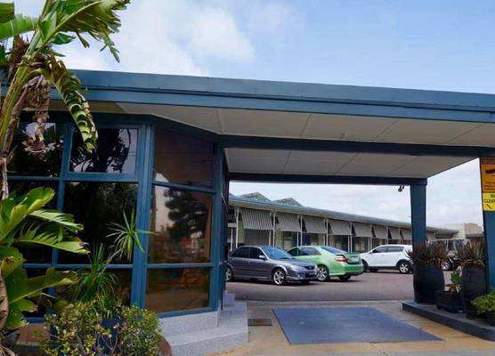 Country Motor Inn 1