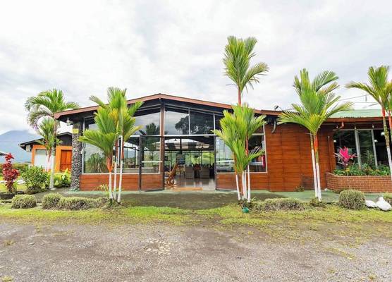 Chateau Arenal 1