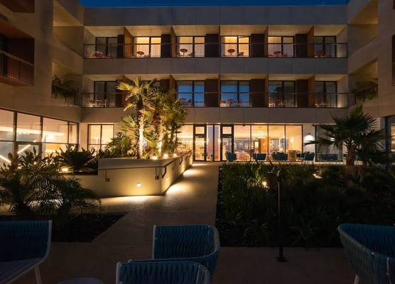 Sines Sea View Business & Leisure Hotel 1