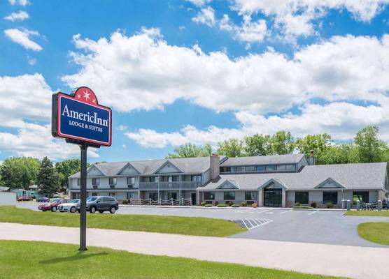 AmericInn by Wyndham Lake City 1