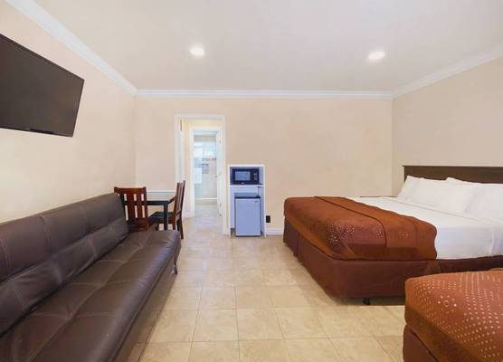 Nite Inn - Walking Distance to Universal Studios Hollywood 1