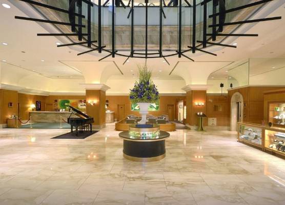 Lees Hotel 1