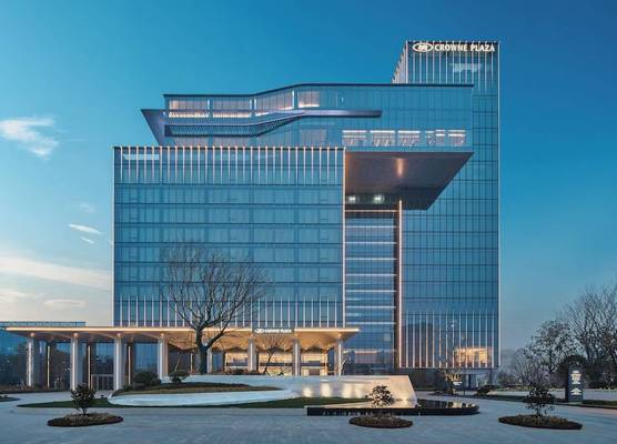 Crowne Plaza Ezhou by IHG 1