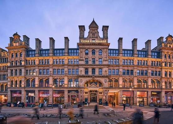 Roomzzz Manchester Victoria 1