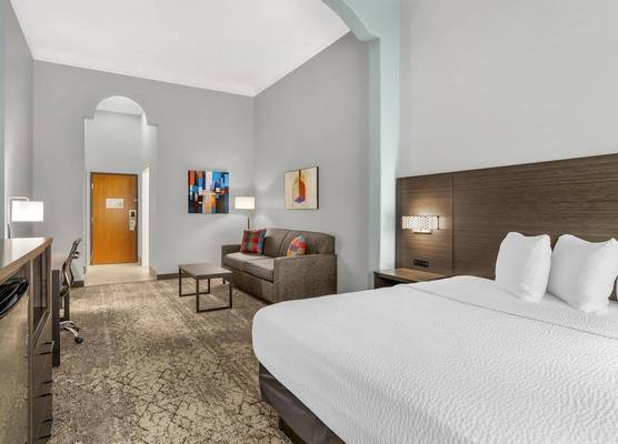 Best Western Plus New Caney Inn & Suites 1