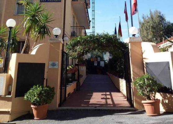 Hotel San Nazario 1