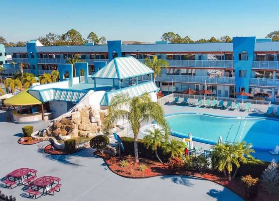 Ramada by Wyndham Flamingo Water Park 1
