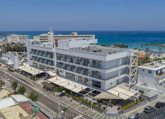 Protaras Plaza Hotel 1
