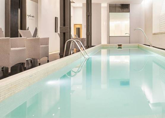 Esplendor by Wyndham Savoy Rosario 1