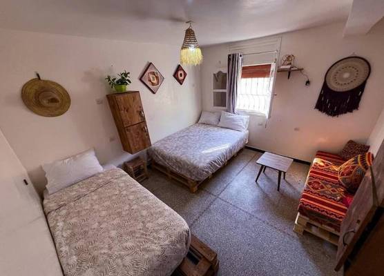 Jurassic Surf House Anza 1