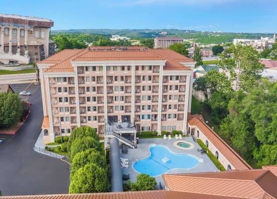 Clarion Inn Branson 1