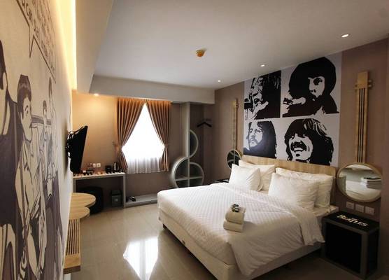 Uniq Hotel 1