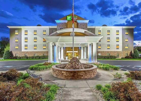 Holiday Inn Express & Suites MORRISTOWN by IHG 1