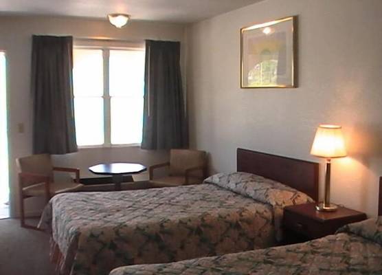 Hometown Inn Galion 1