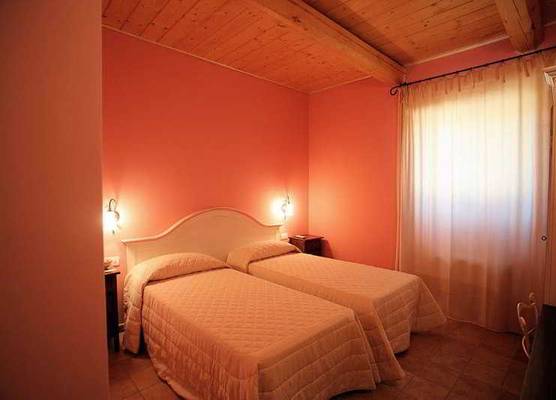 Le Calvie, country house 1