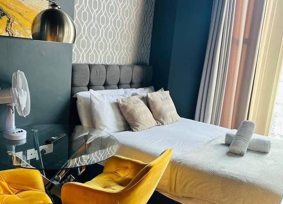 Holland Rd Studios Close to Olympia London 1