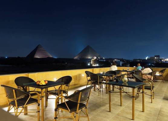 Pyramids Land Hotel 1