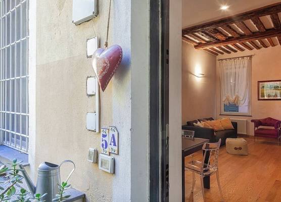 A Lovely Nest in the City by Wonderful Italy 1