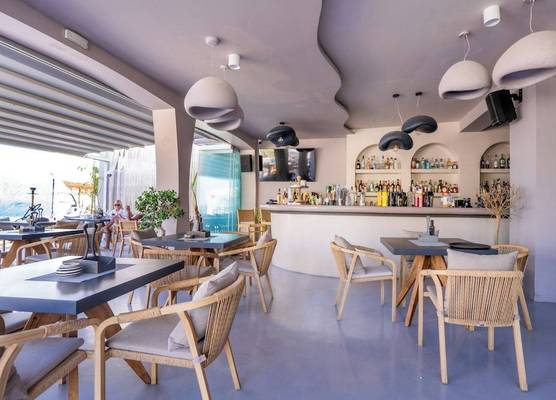 Zen Suites & Spa 1