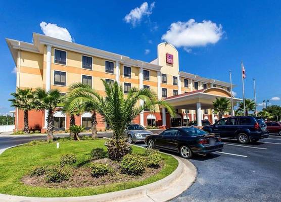 Comfort Suites Waycross 1