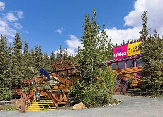 Denali Crow's Nest Cabins 1
