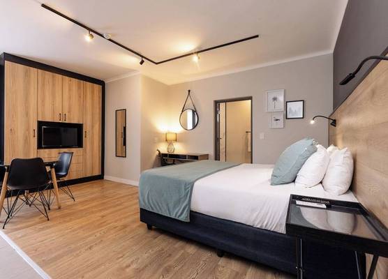 MINT Hotel 84 on Katherine 1
