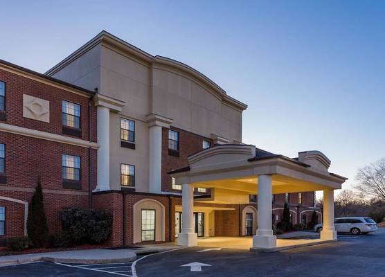 Wingate by Wyndham High Point Greensboro Airport South 1