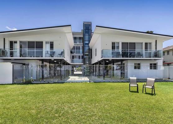 Lakes Hotel Apartments 1