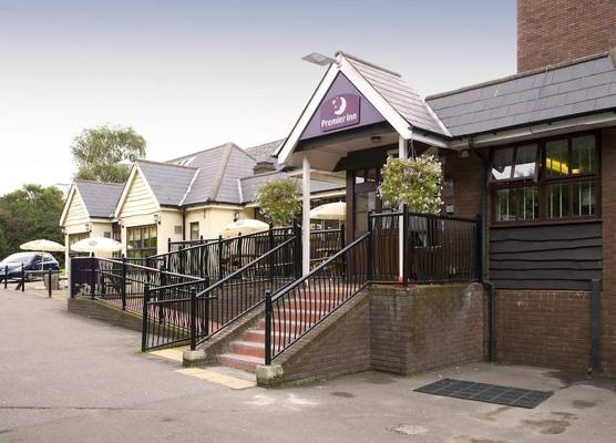 Premier Inn Epsom South 1