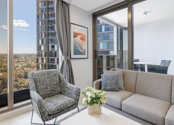 Meriton Suites George Street, Parramatta 1