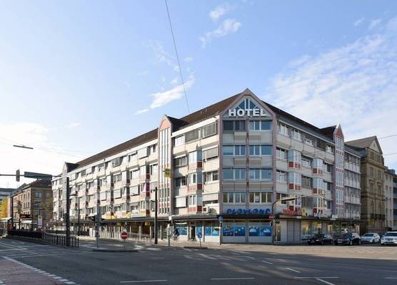 Hotel am Karlstor 1
