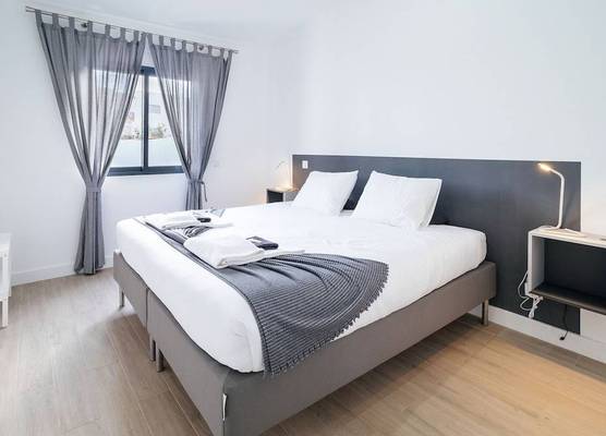 Oura Villa V2 Flores 1