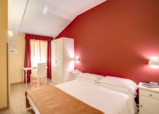Top Floor Navona 1