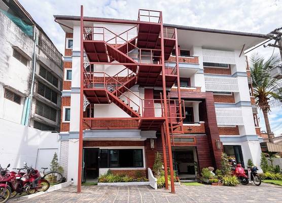 TJR Boutique Hotel 1