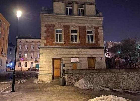 Kazimierz Residence Apartments Parking - by Staymoovers 1