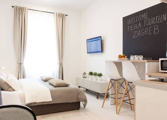 Tesla Boutique Apartments & Rooms 1