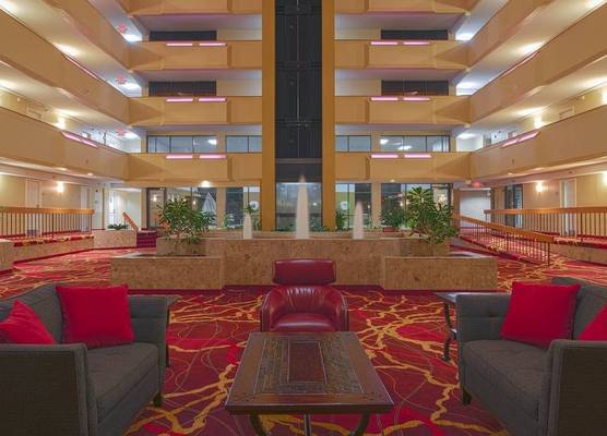 MCM Elegante Hotel & Suites Lubbock 1