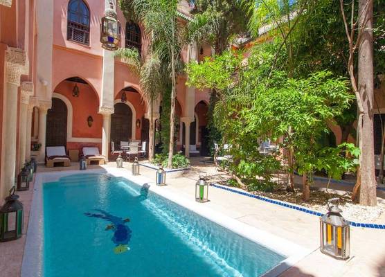 Riad Le Perroquet Bleu Suites & Spa 1