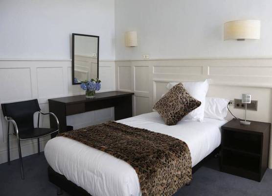 Hotel Olajauregi 1