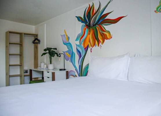 Pulse Rooms at Trafalgar 1