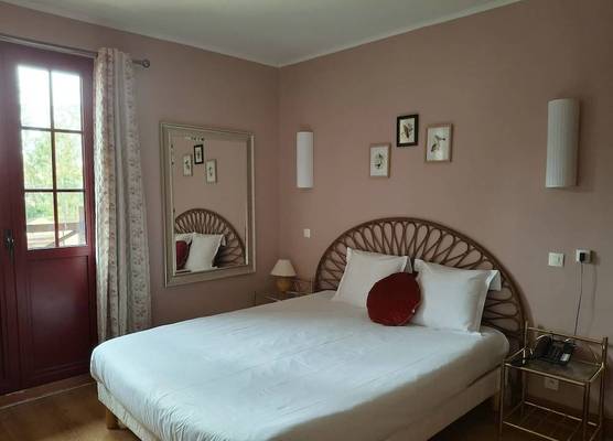 Hostellerie Du Lys - Hôtel & Restaurant 1