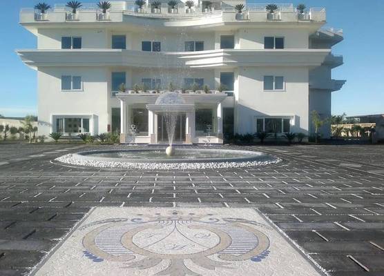 Hotel The Queen 1