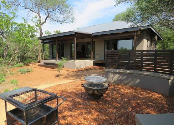 Wild Dog Guest Lodge 1