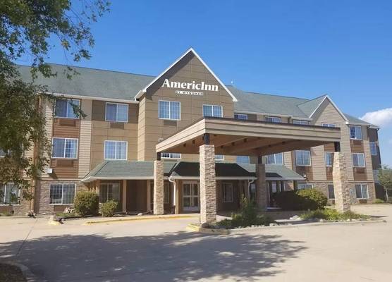 AmericInn by Wyndham, Galesburg, IL 1