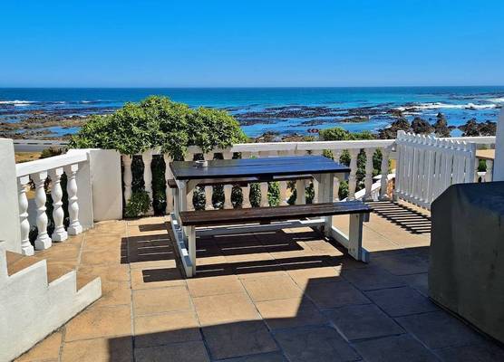 Walkerbay Accommodation 1