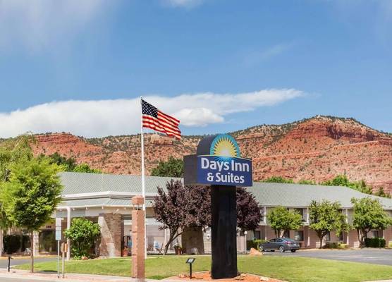 Days Inn & Suites by Wyndham Kanab 1