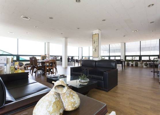 B House 1