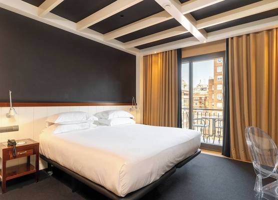U232 Hotel 1