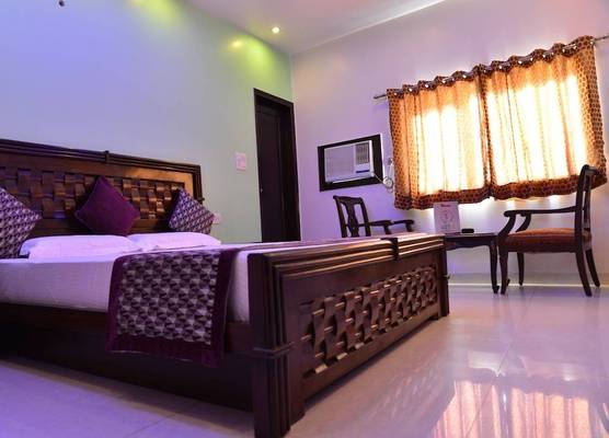 Amax Inn 1