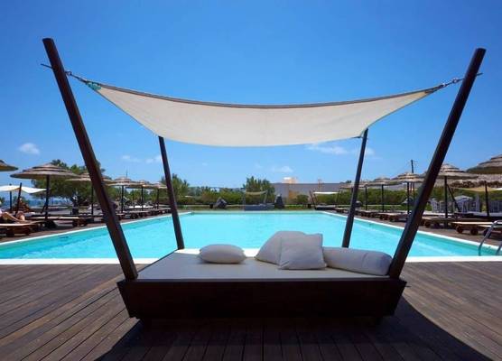 Black Rose Beach Suites 1